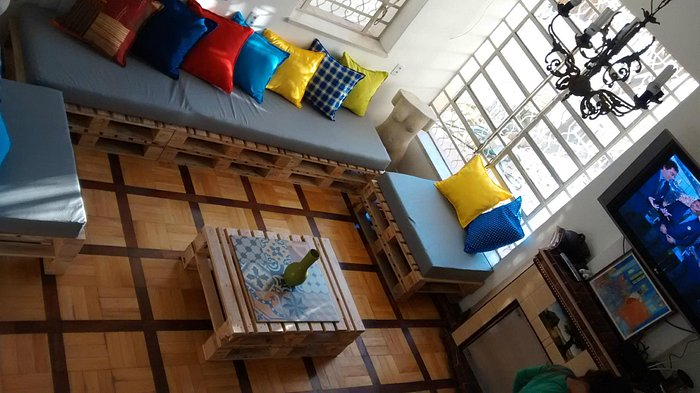 Modern dorm room at Solar63 Hostel in Porto Alegre.